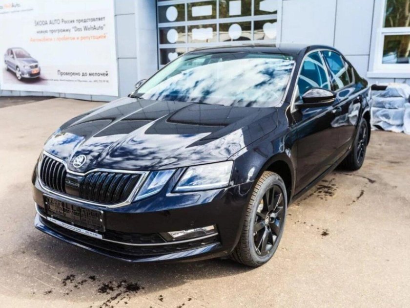 Шкода Октавия 2017 черная