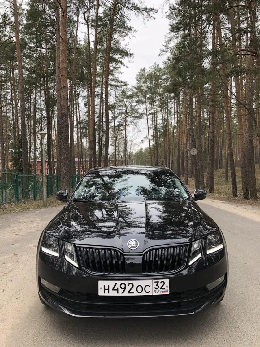 Skoda Octavia a8 черная
