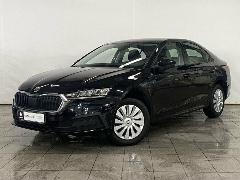 Шкода Октавия 2021 черная
