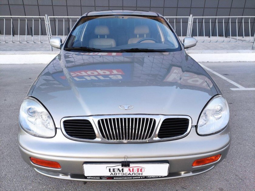 Седан daewoo