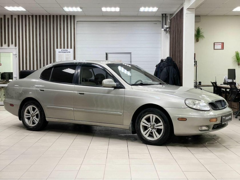 Дэу леганза 2001