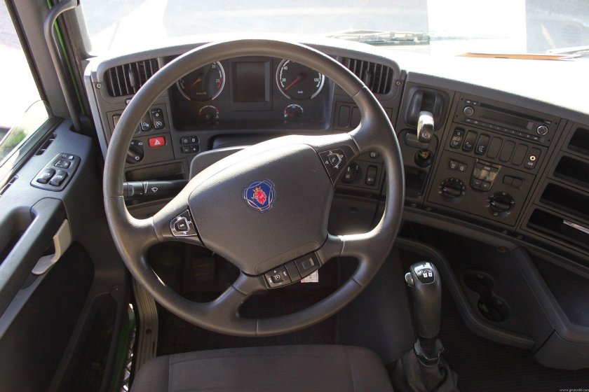 Салон кабины Скания g 400