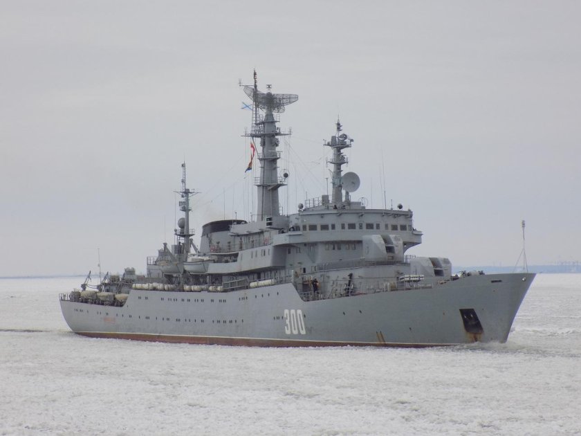 Корабль Смольный Кронштадт