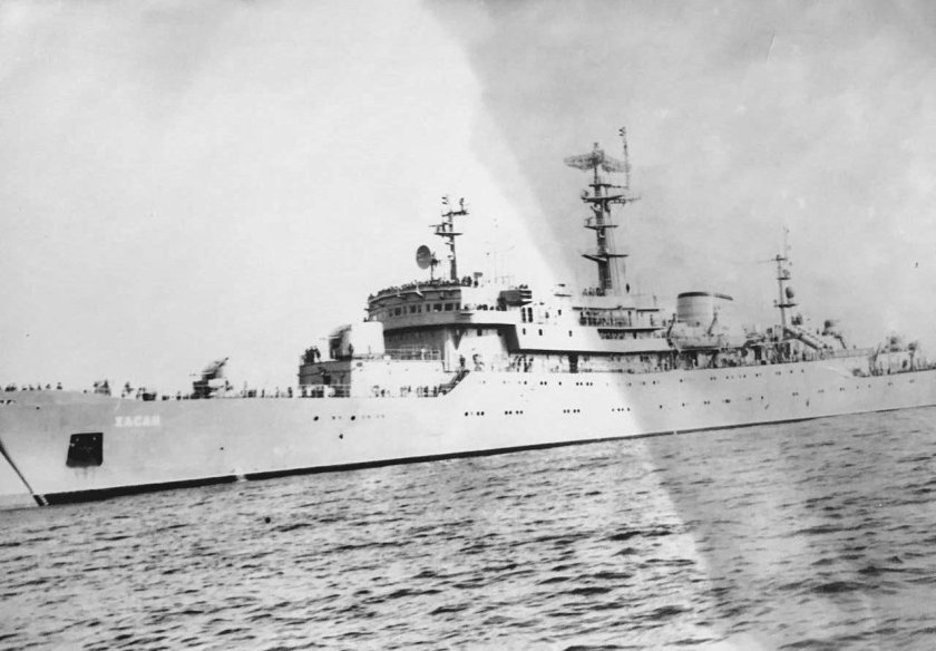 Учебный корабль Гангут Кронштадт