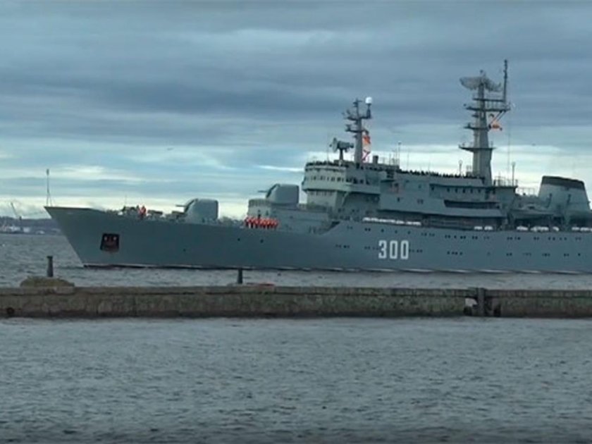 Корабль Смольный Кронштадт