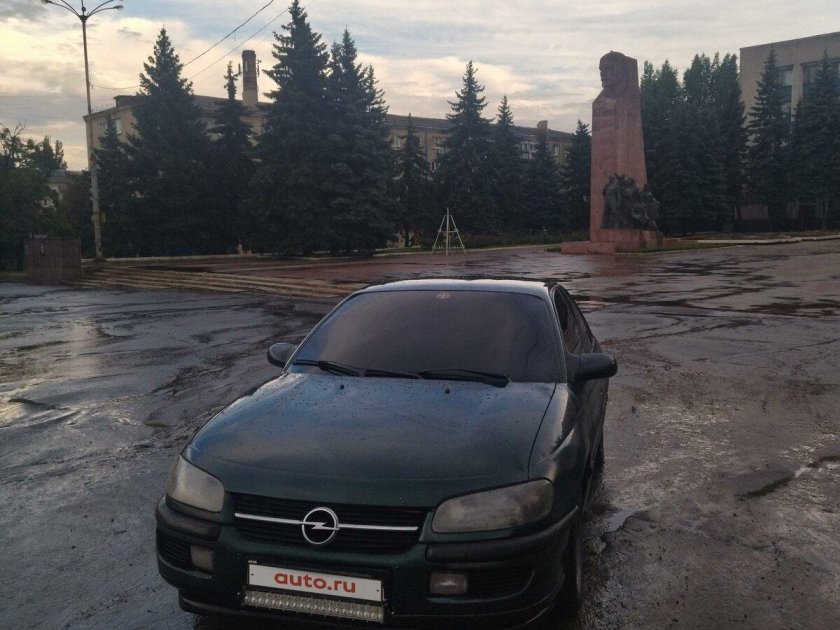 Опель омега 1998 года