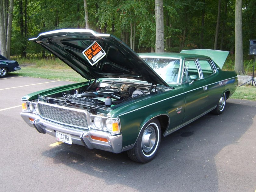 AMC Ambassador 1971