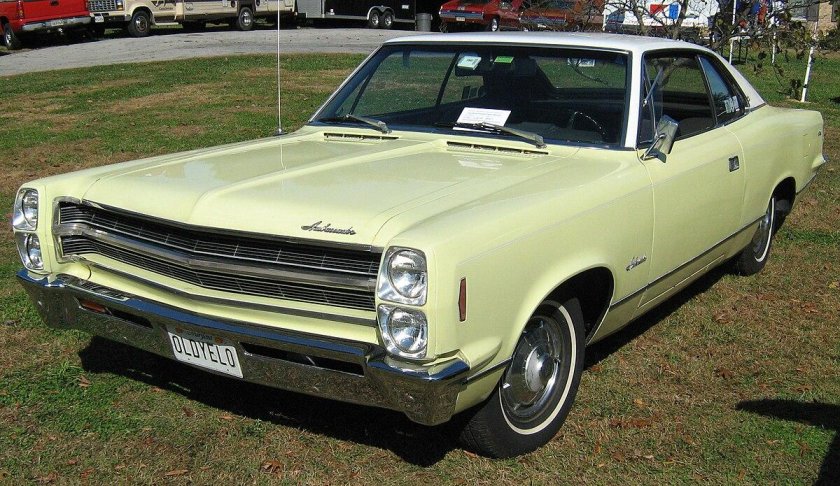 AMC Ambassador 1967