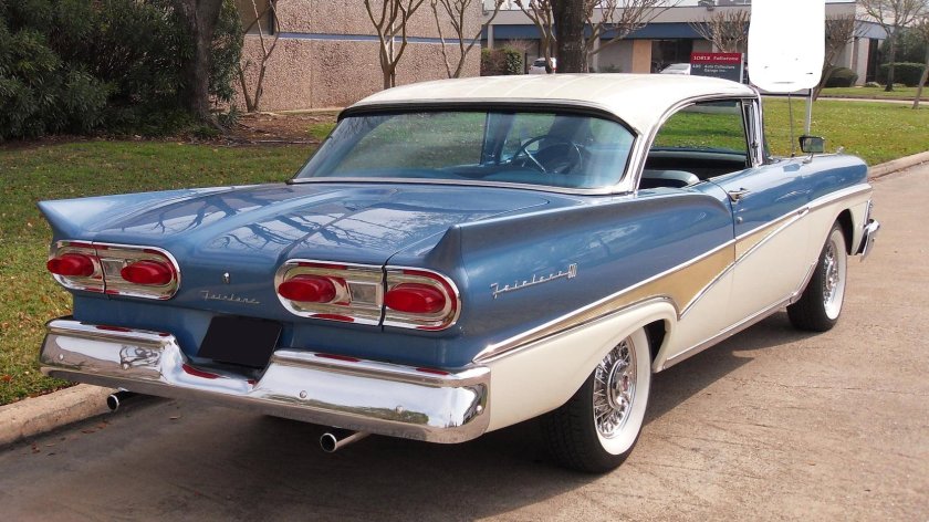 Ford Fairlane 1958