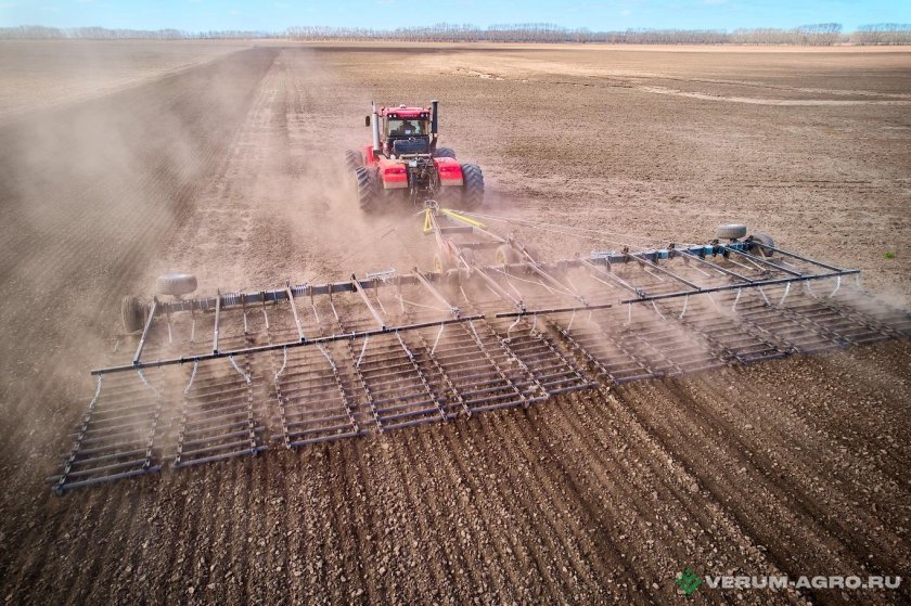 Боронование почвы