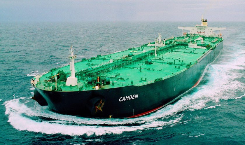 VLCC танкер шторм