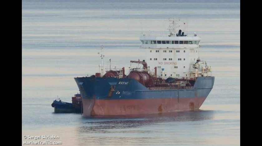 Танкер Лана