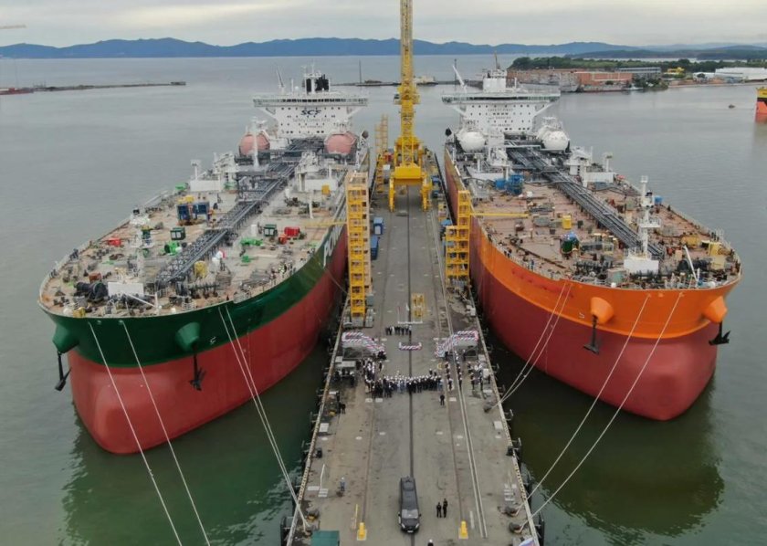 Танкер Владимир Мономах