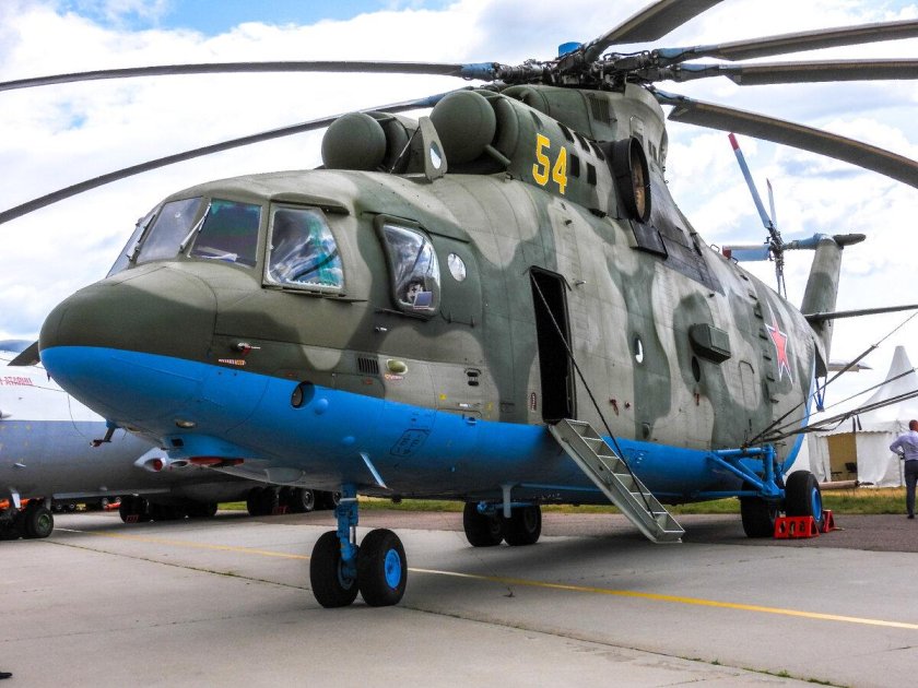 Транспортный вертолет ми 26