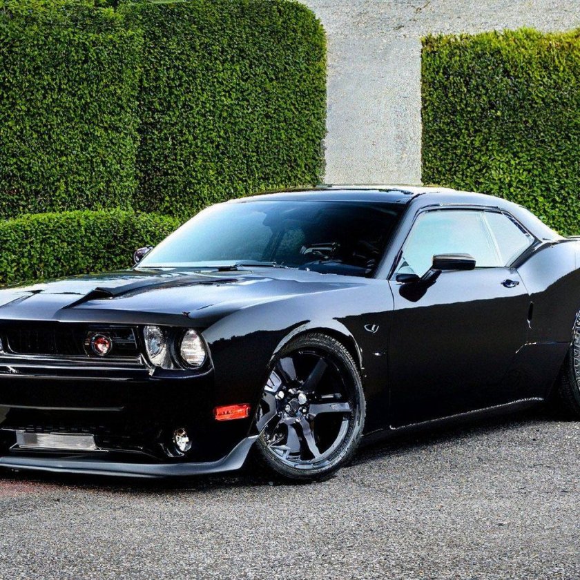 Dodge challenger srt8