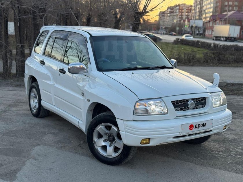 Сузуки эскудо белый 1997
