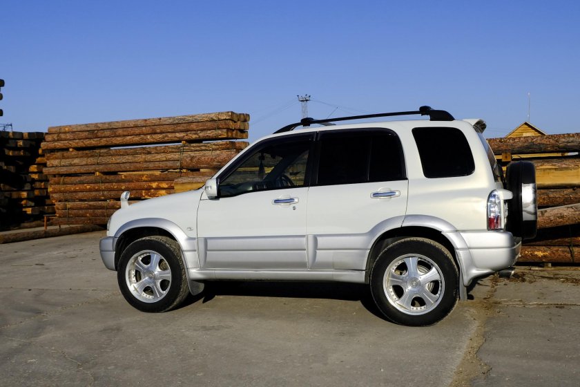 Сузуки эскудо 2