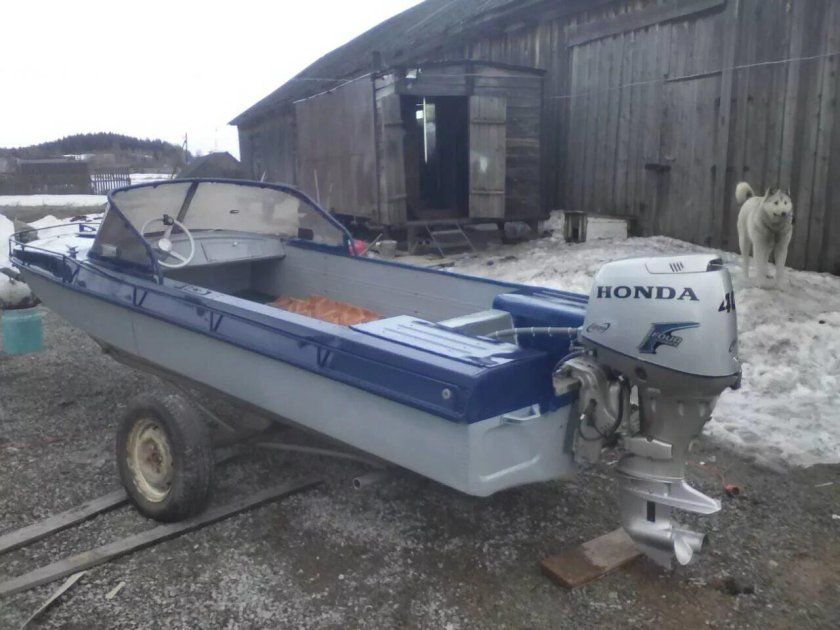 Лодка Обь 3