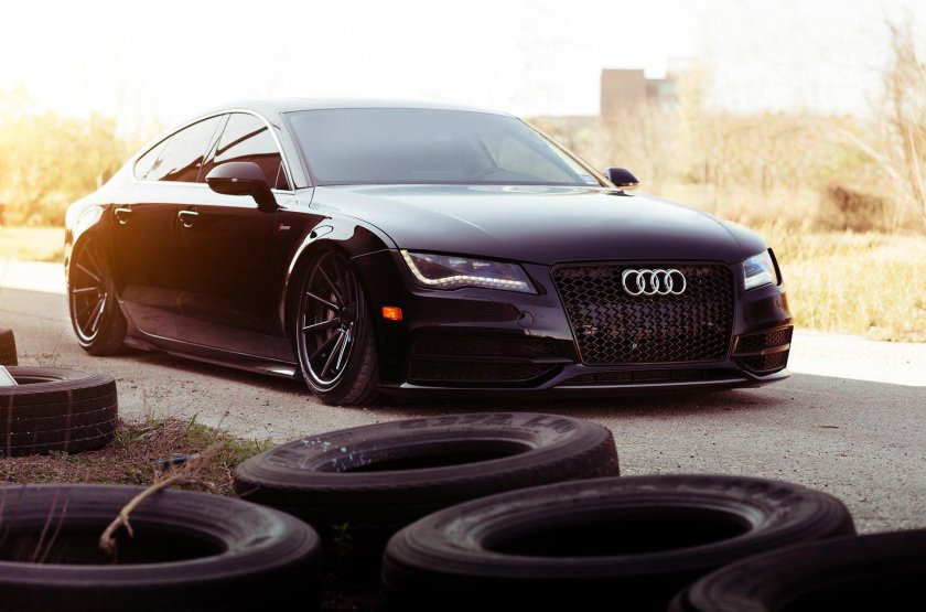 Ауди а7 черная