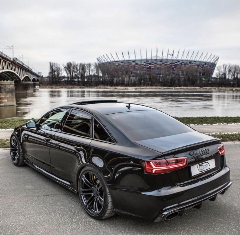 Audi rs6 седан