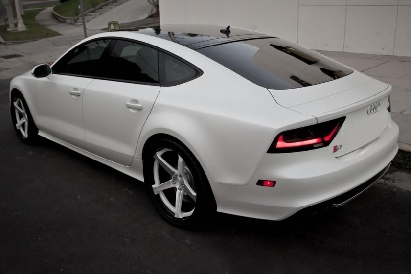 Ауди а7 белая
