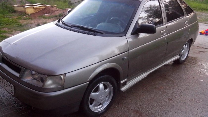 Ваз 2112 хэтчбек серебристый