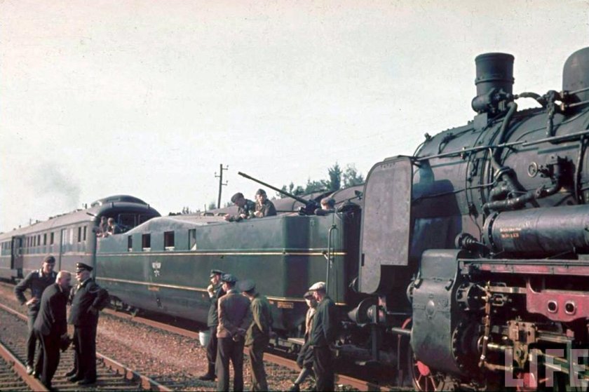 Немецкий бронепоезд Адольф Гитлер