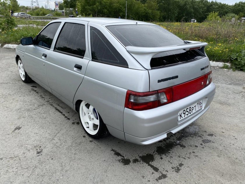 ВАЗ 12 серебристая