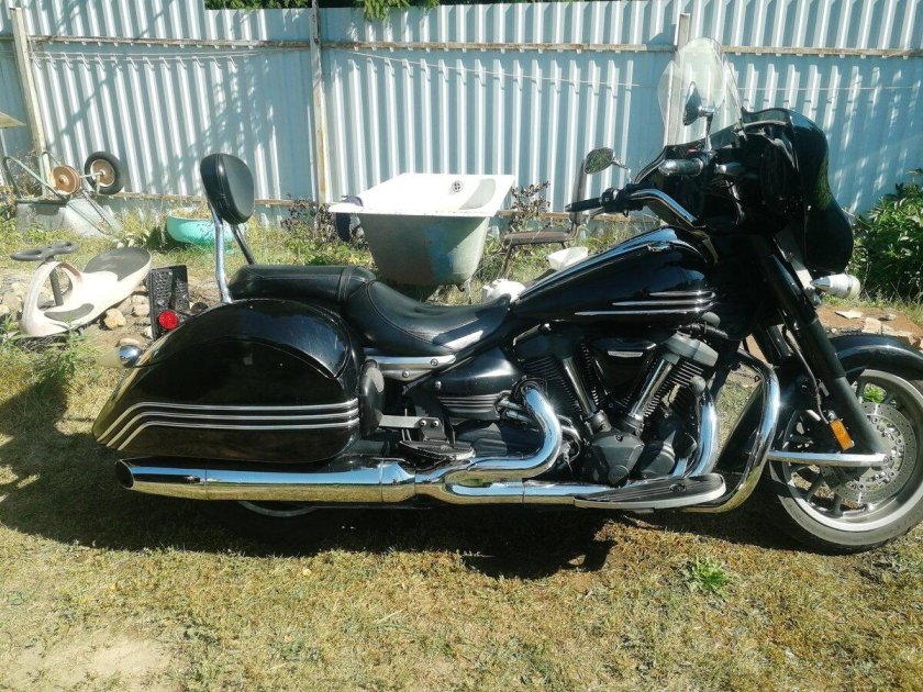 Ямаха стратолайнер 1900