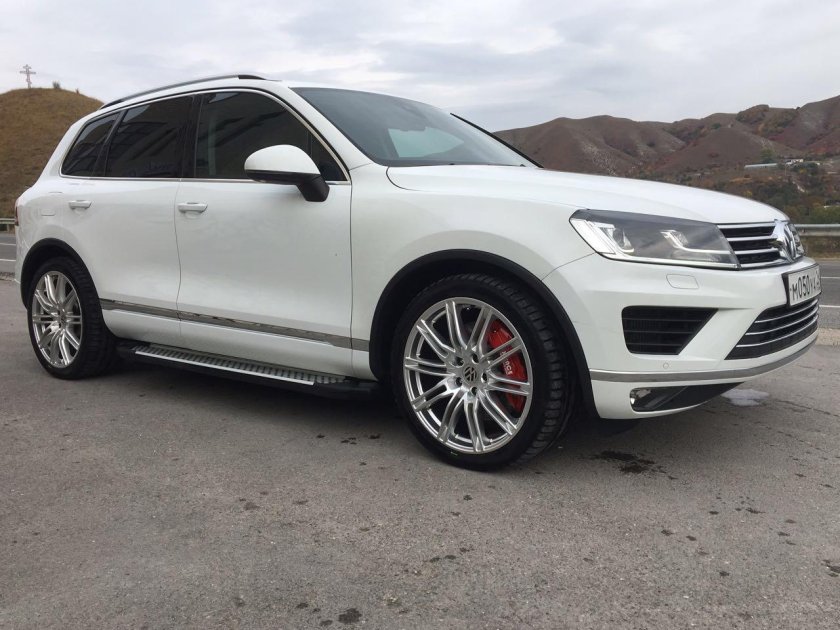 Volkswagen Touareg 2 r-line r22