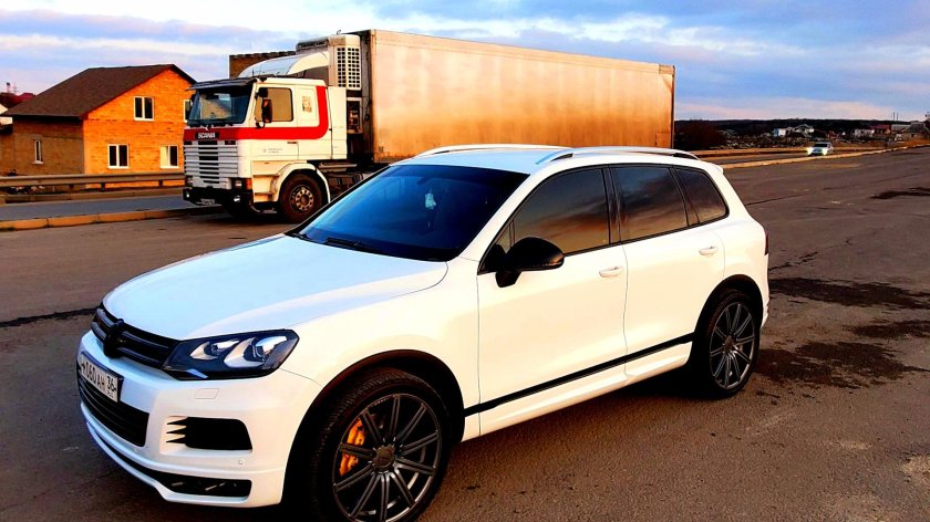 Volkswagen Touareg 2 r-line r22