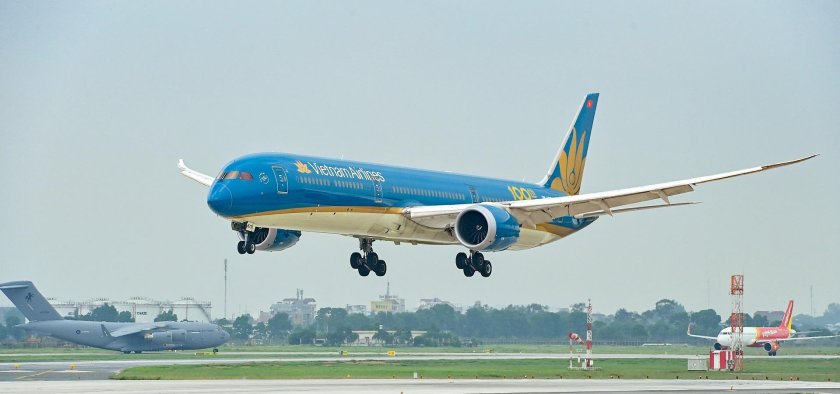 Международный самолет