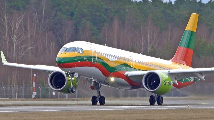 Самолетов на разных рейсах