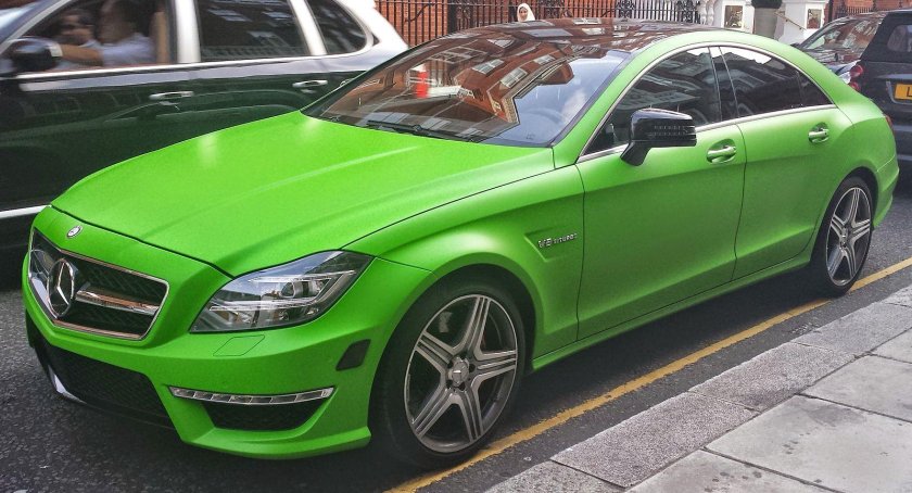 Mercedes CLS 63 AMG зеленый