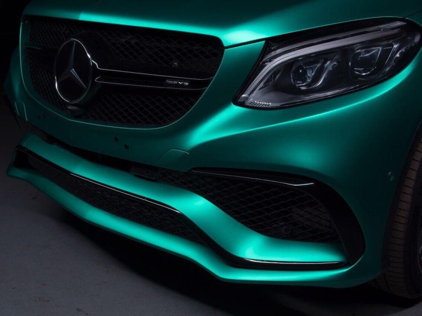 Мерседес АМГ 63 S зеленый