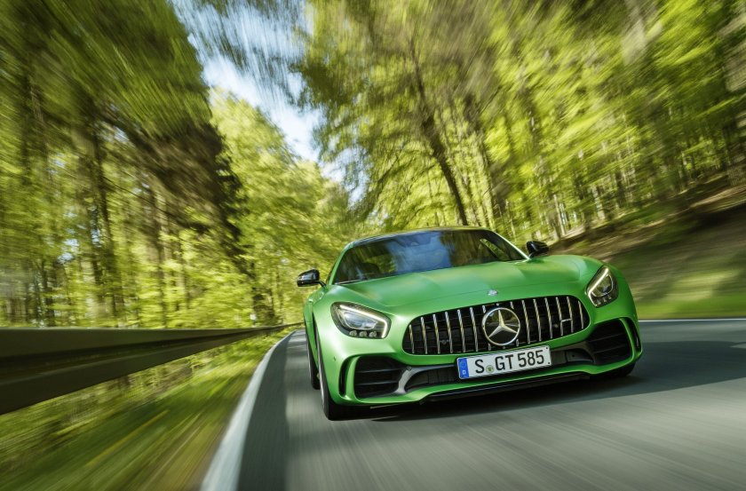 Мерседес АМГ ГТ