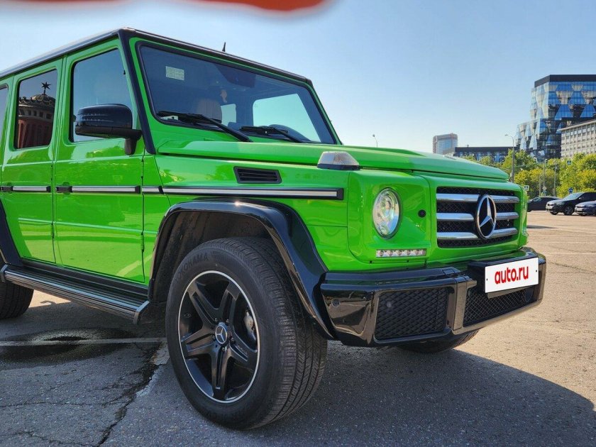 Мерседес гелендваген зеленый
