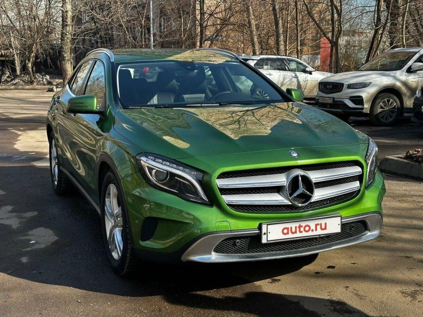 Мерседес gla 200 зеленый