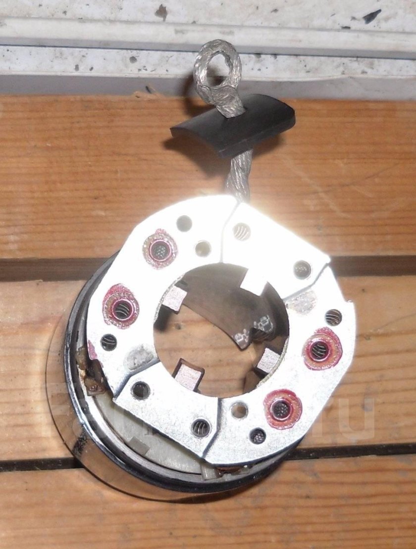 Стартер 1 g Fe щетки