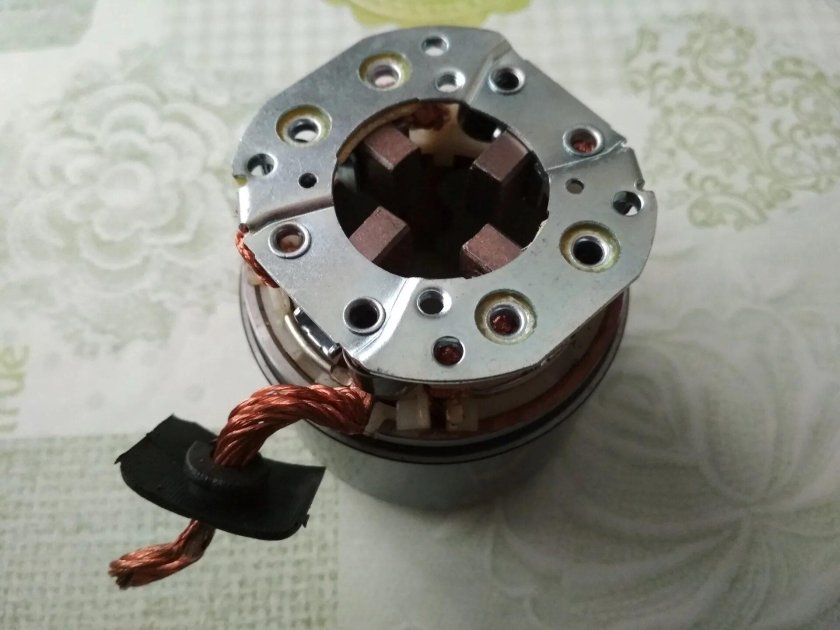 Щетки стартера Тойота Премио