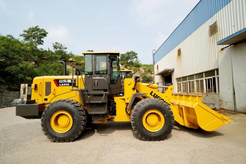 Фронтальный погрузчик Люгонг