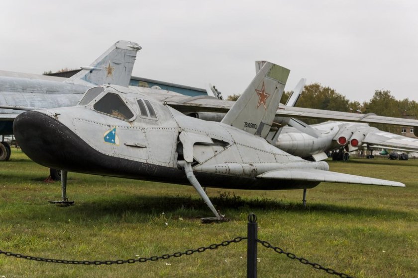 Орбитальный истребитель миг-105.11