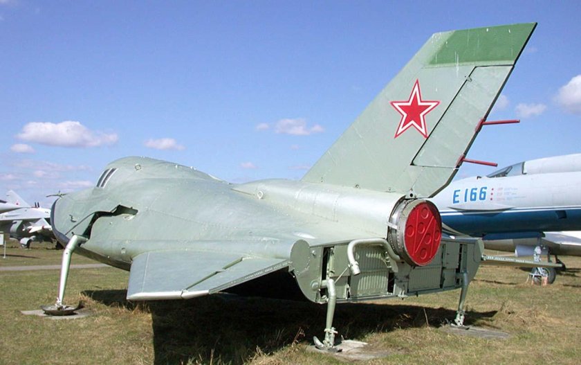 Mig 105