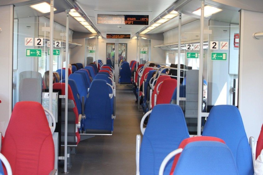 Поезд Ласточка вагон 2ж