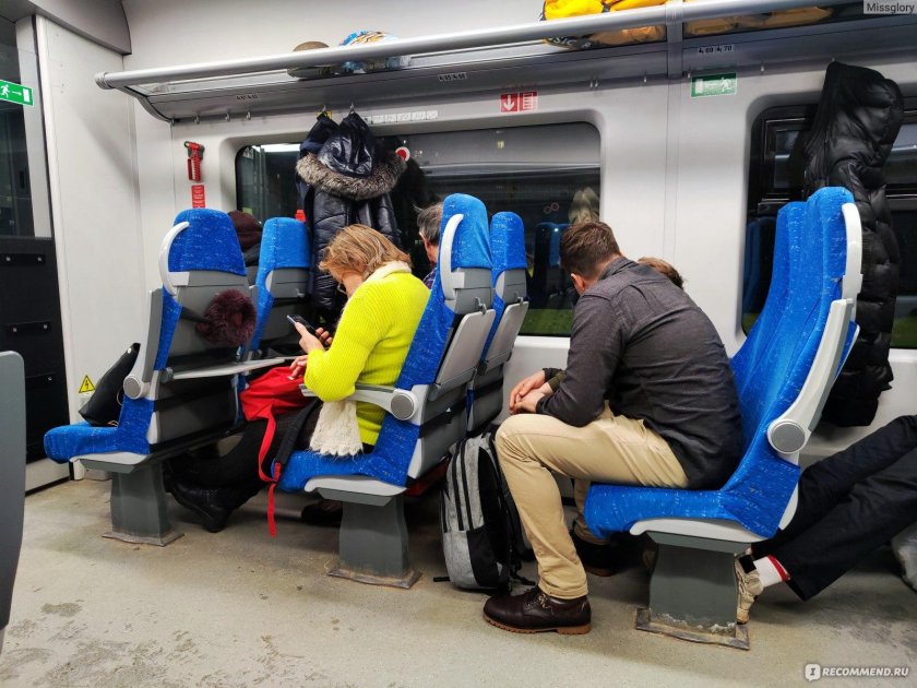 Поезд Ласточка сидячий