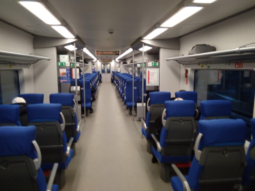 Поезд Ласточка вагон 2ж