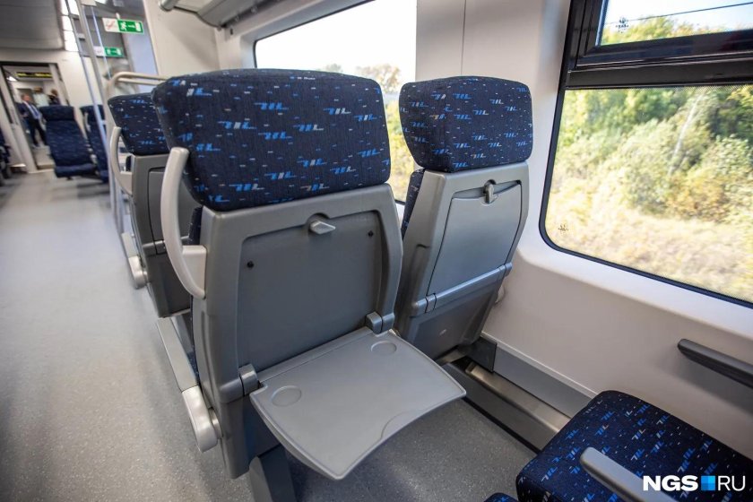 Ласточка 7072 откидное