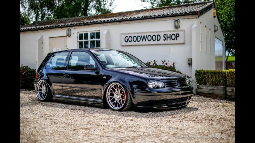 Фольксваген Golf 4