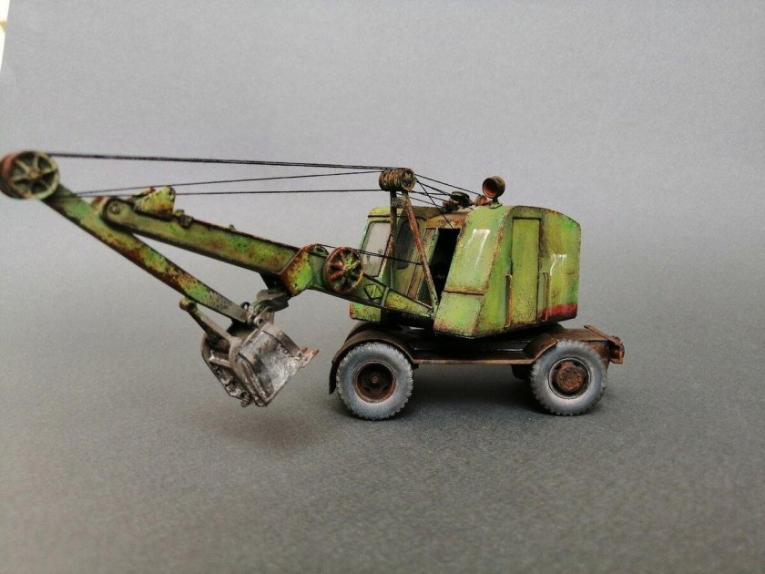 Сборная модель экскаватор