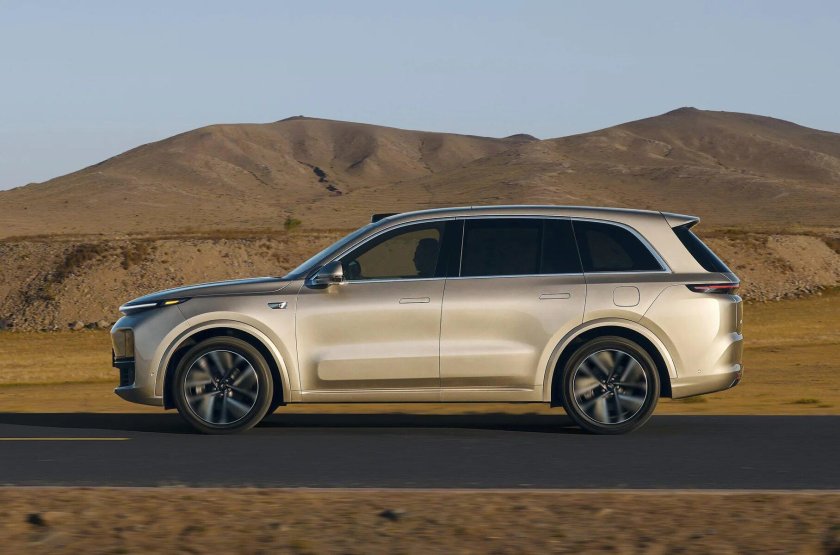 Электрический внедорожник